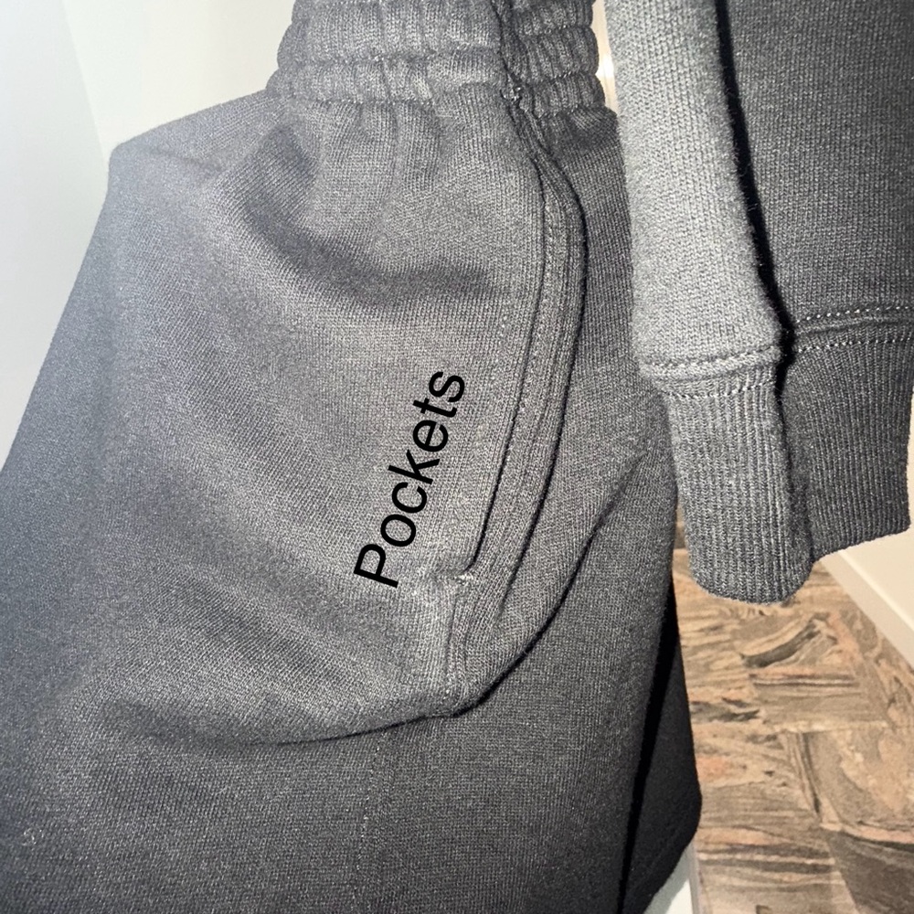 Ralph Lauren Black Sweater with Bear Design - Picture 4 of 4